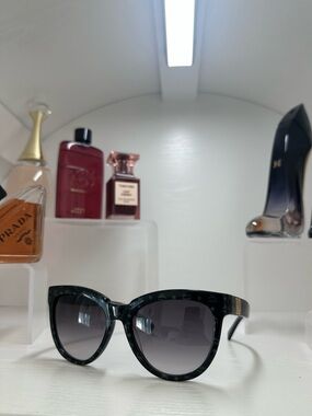 MCM Black Gradient Cat-Eye Logo Sunglasses